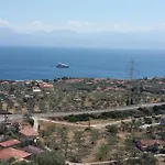 Margherita's Holidays * Agios Spyridon (Phocis)