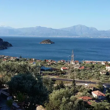 Margherita's Holidays * Agios Spyridon (Phocis)